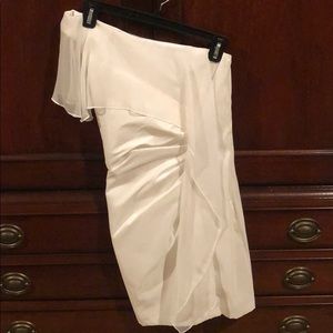 GORGEOUS one shoulder dress! Great for prom